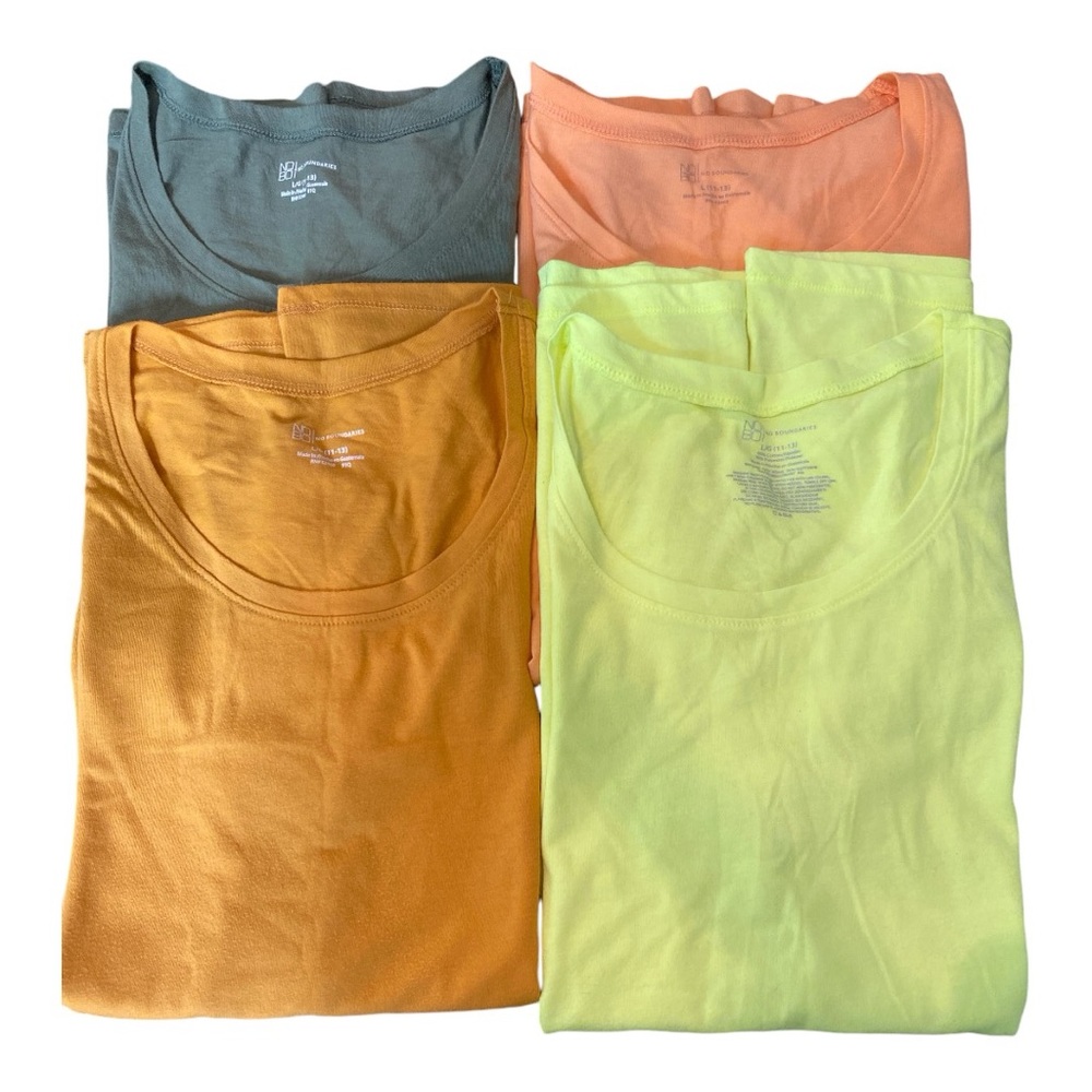 No Boundaries Women's Shirt set of 4 size L